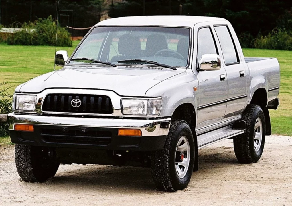 A Toyota Hilux faz 55 anos a história da picape 8 gerações