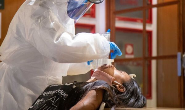 Laboratórios registram alta na procura por testes para Covid e Influenza