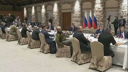 Guerra da Ucrânia: negociações avançam e Rússia promete diminuir ataques