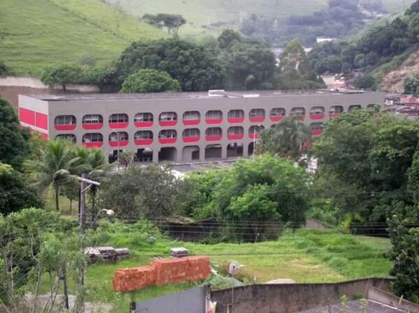 Alunos do Colégio Militar de VR continuam sem receber merenda escolar Alunos do Colégio Militar de VR continuam sem receber merenda escolar