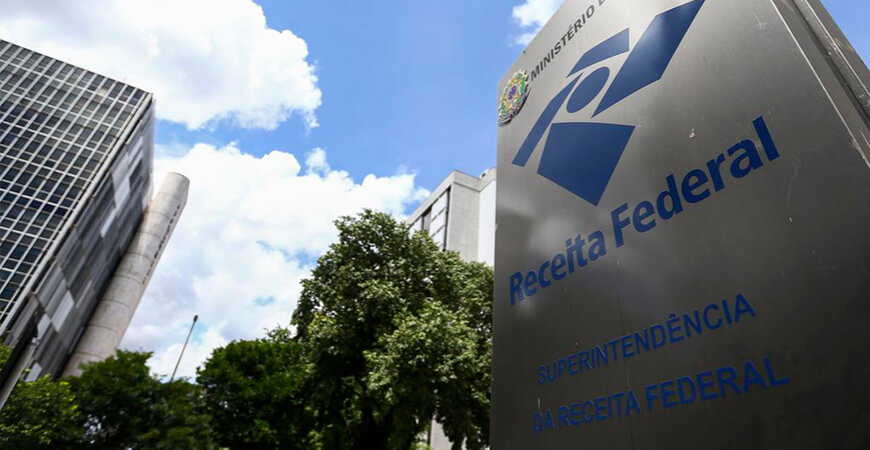 IRPF 2022: Receita recebe cerca de 130 mil declarações no primeiro dia de entrega