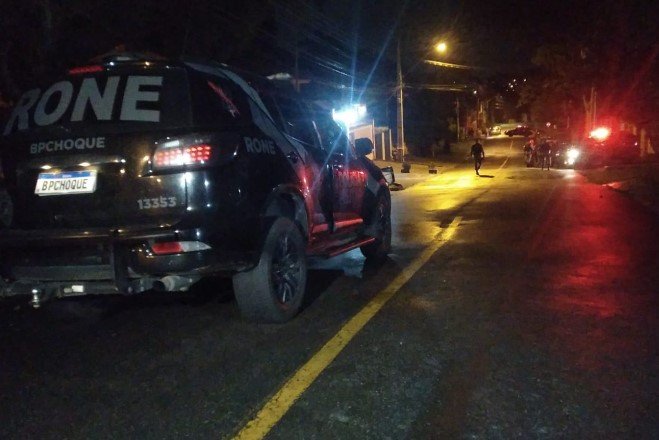 Suspeito de roubar carro é baleado no Boa Vista em troca de tiros com polícia  