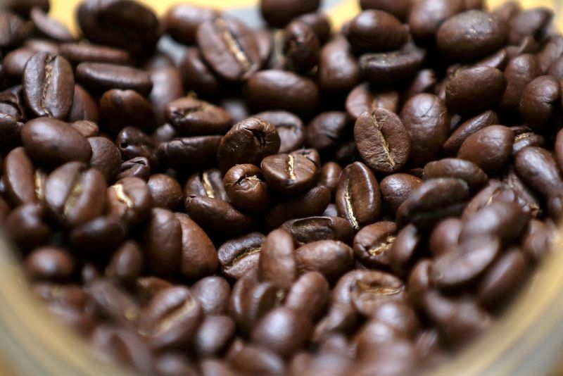 Café avança na ICE com fundos aproveitando queda recente; açúcar sobe