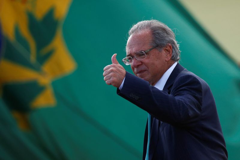 Cenário pós-guerra cria situação ‘muito favorável para nós’, diz Guedes ao lamentar reforma do IR travada