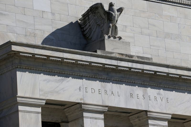 Altas de juros mais dramáticas podem ser necessárias para domar inflação, dizem autoridades do Fed