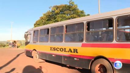 Governo abre processo de licitação que prevê pagar R$ 700 milhões a mais na compra de ônibus escolares