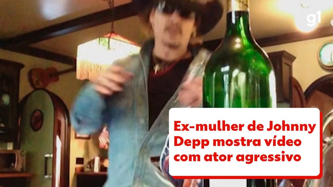 Ex-mulher de Johnny Depp mostra vídeo do ator batendo portas da cozinha em tribunal