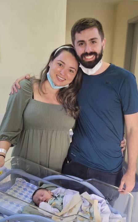 Thamires dos Santos e Diego Grillo, pais de Arthur