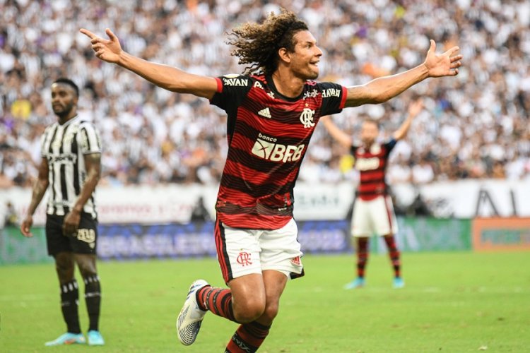 Willian Arão marcou duas vezes na vitória do Flamengo sobre o Ceará