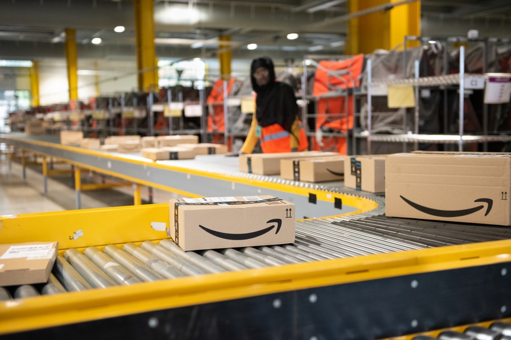 Amazon alivia regras contra a Covid-19 e restringe licença para cinco dias