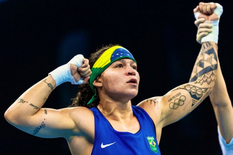 Bia Ferreira é a principal boxeadora brasileira do momento