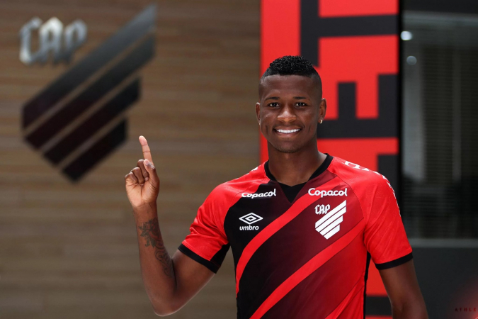 Luis Orejuela está emprestado pelo São Paulo ao Athletico-PR
