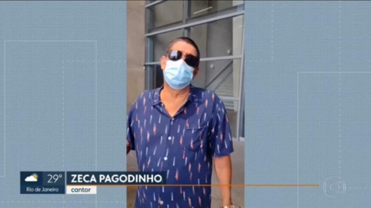 Zeca Pagodinho recebe a dose de reforço contra Covid-19