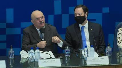 Ministro da Educação diz que gays vêm de 