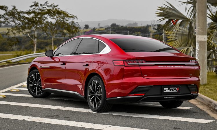 BYD Han é o maior tapa na cara de um carro no Brasil BYD Han é o maior tapa na cara de um carro no Brasil