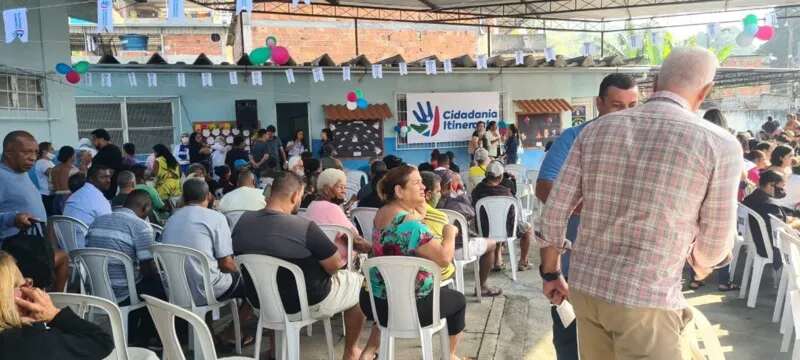 A ação, que atendeu a mais de 500 pessoas, foi realizada na Escola Municipal Maria Amélia Áreas Ferreira, que fica na Estrada Carioca, no Engenho Pequeno
