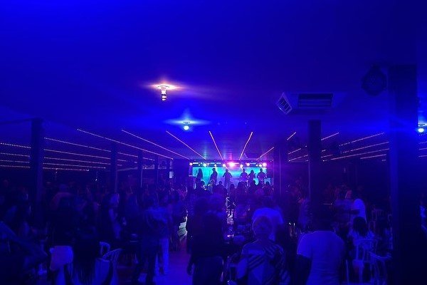 Mulher transexual denuncia clube de Paranaguá por transfobia Mulher transexual denuncia clube de Paranaguá por transfobia