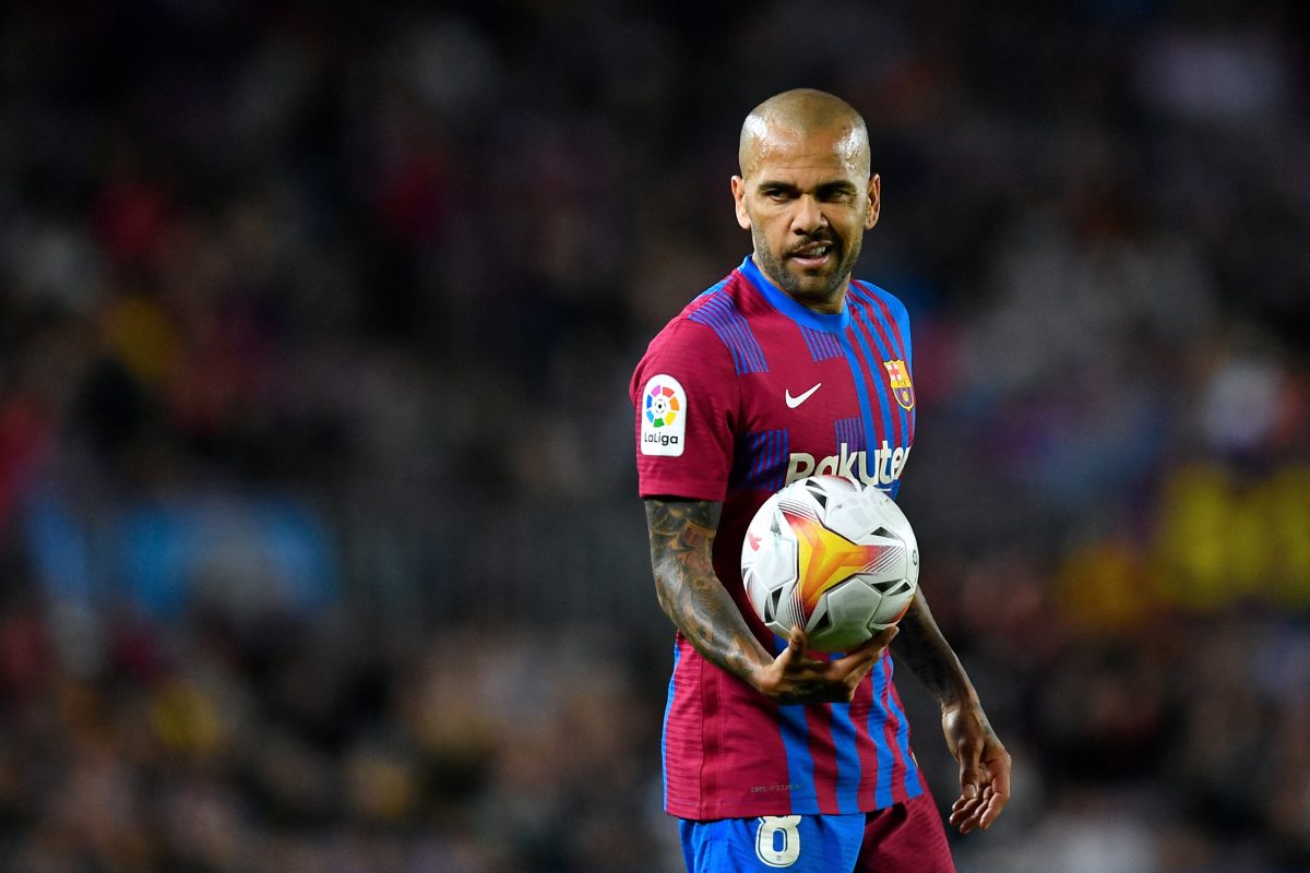 Daniel Alves Barcelona Dani Alves: 17 jogos, um gol e quatro assistências pelo Barça -