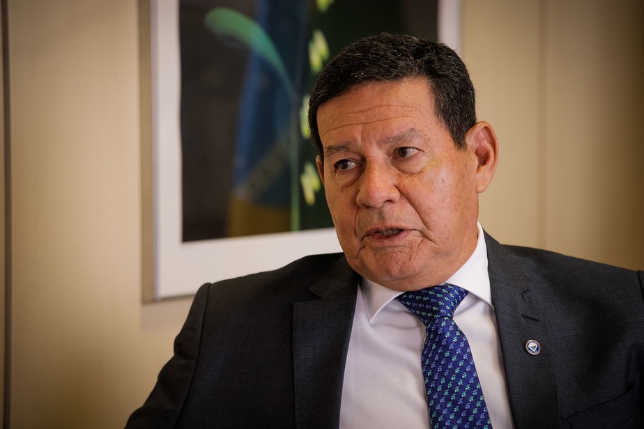 Mourão critica casos de assédio na Caixa: ‘Uma das piores coisas que podem acontecer’