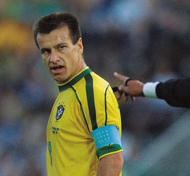 O volante Dunga durante a Copa do Mundo de 1998 -