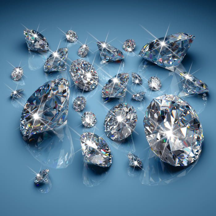 Jóias de zircônia: por que elas são uma alternativa barata aos diamantes?