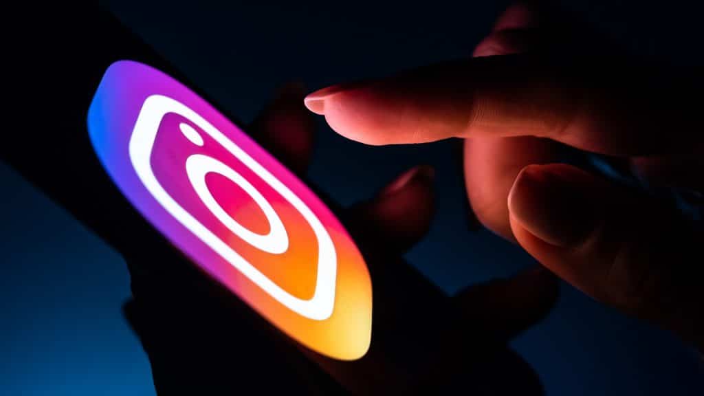 Instagram toca som mesmo com celular no mudo; entenda - Plantão dos Lagos