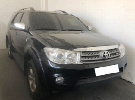 Sem lances hoje, carros de luxo de delegado Maurício Demetrio voltam a leilão amanhã pela metade do preço
