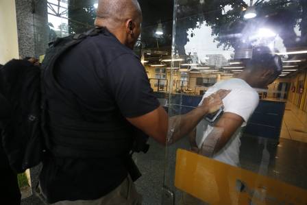 Preso por morte de atriz ficou na cadeia até maio por envolvimento em tentativa de homicídio de PMs