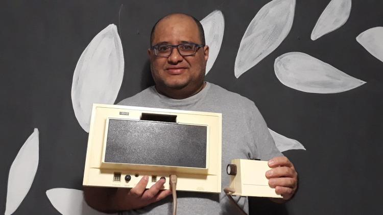 Rafael Cardoso, colecionador e fã do videogame Magnavox Odyssey - Arquivo pessoal - Arquivo pessoal