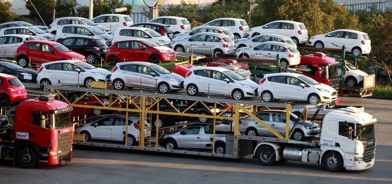 Venda de veículos novos no Brasil recua em setembro ante agosto, diz Fenabrave