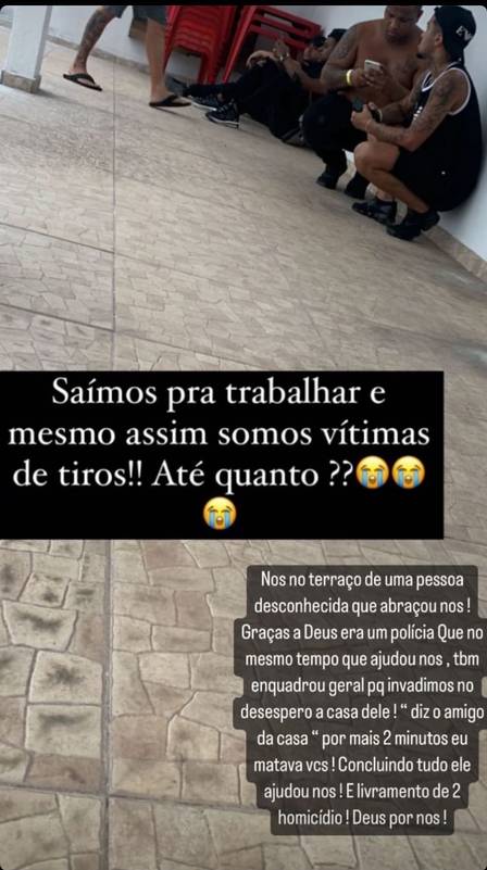 Post do cantor em seu instagram que mostra sua equipe tentando se esconder no terraço de uma casa