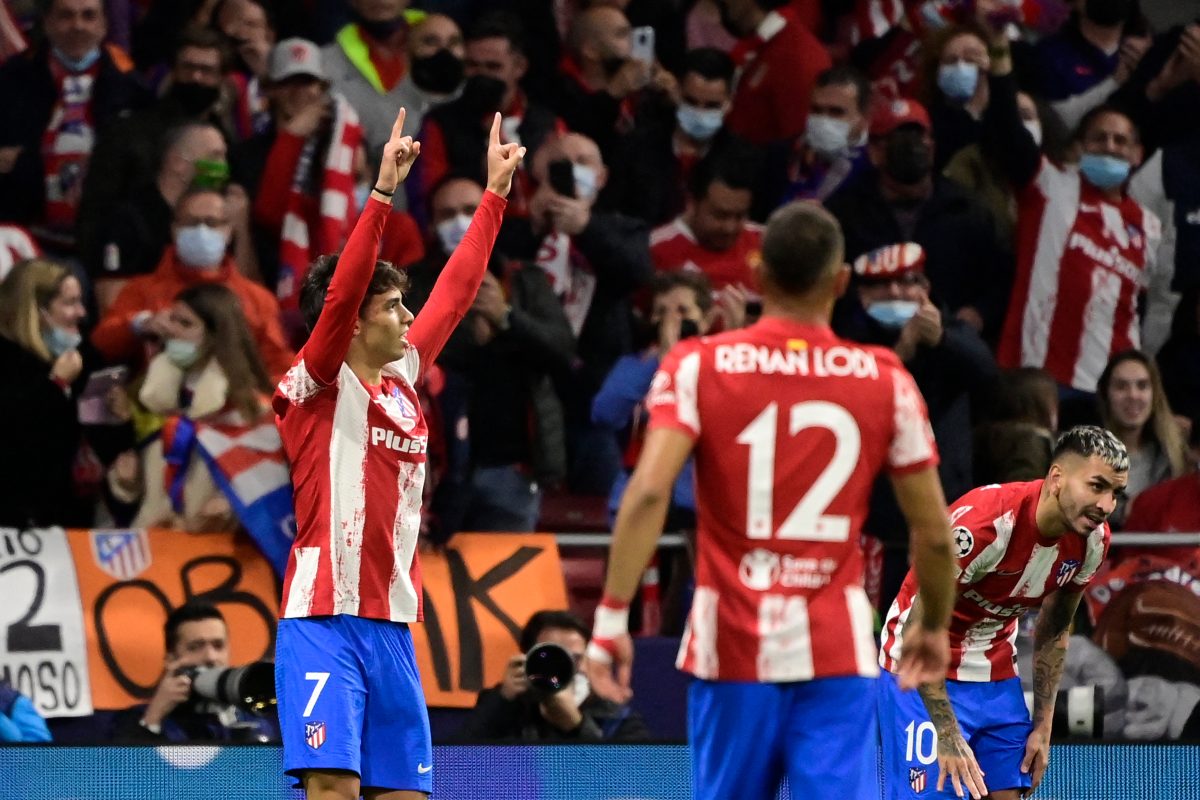 João Félix comemora gol do Atlético de Madri contra o Manchester United pela Liga dos Campeões -