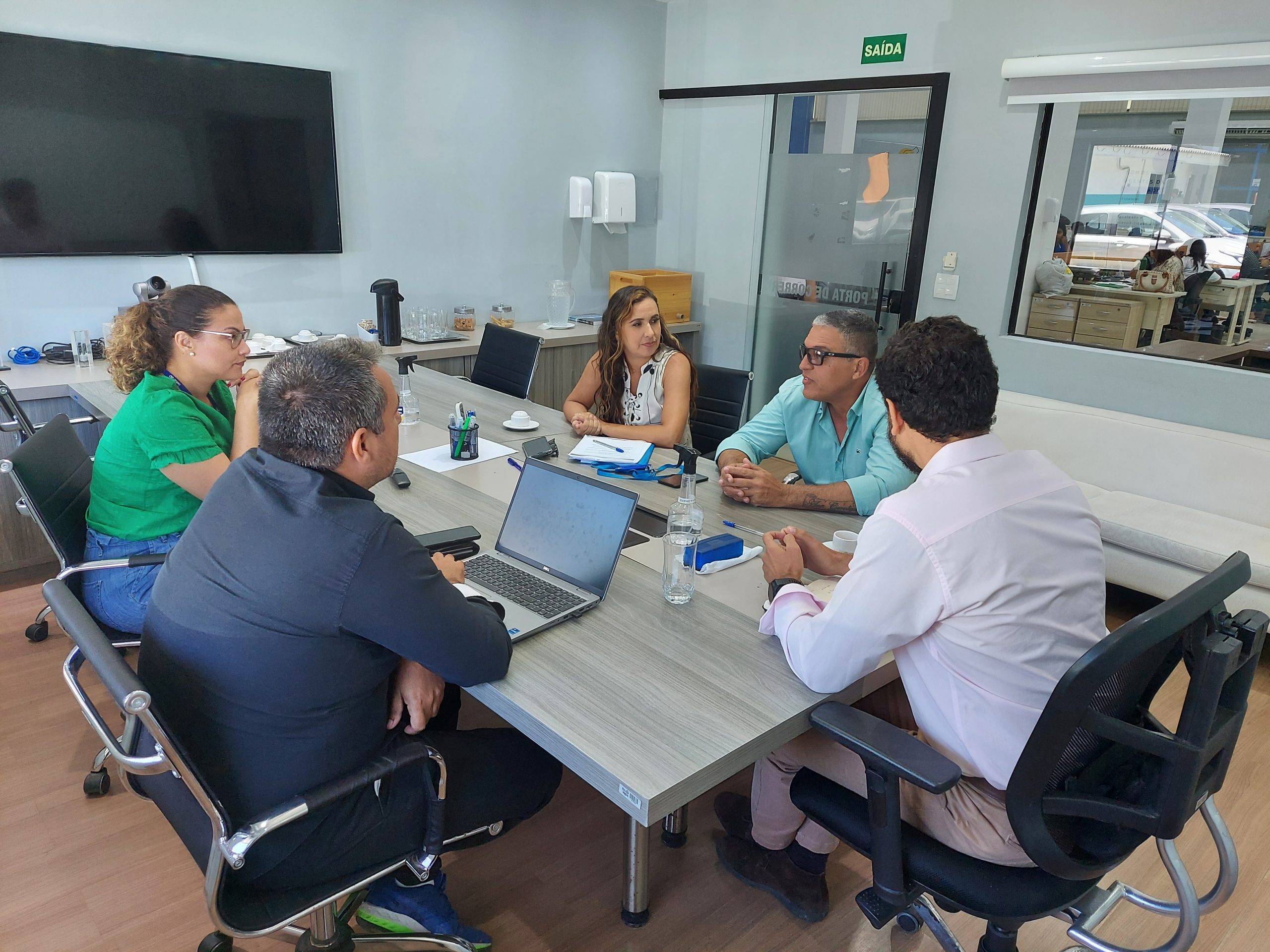 Prolagos apoia Arraial do Cabo com soluções para alagamentos na cidade