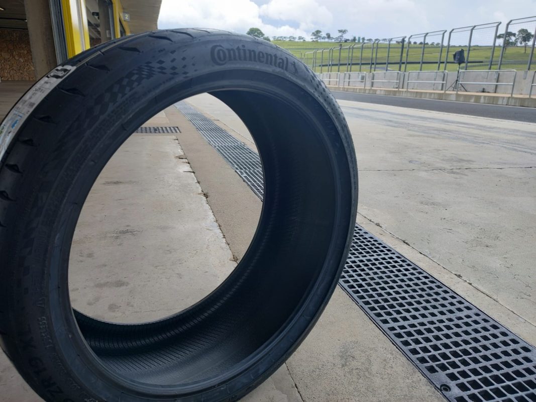 Goodyear apresenta pneu feito de arroz que promete durar 500 mil quilómetros