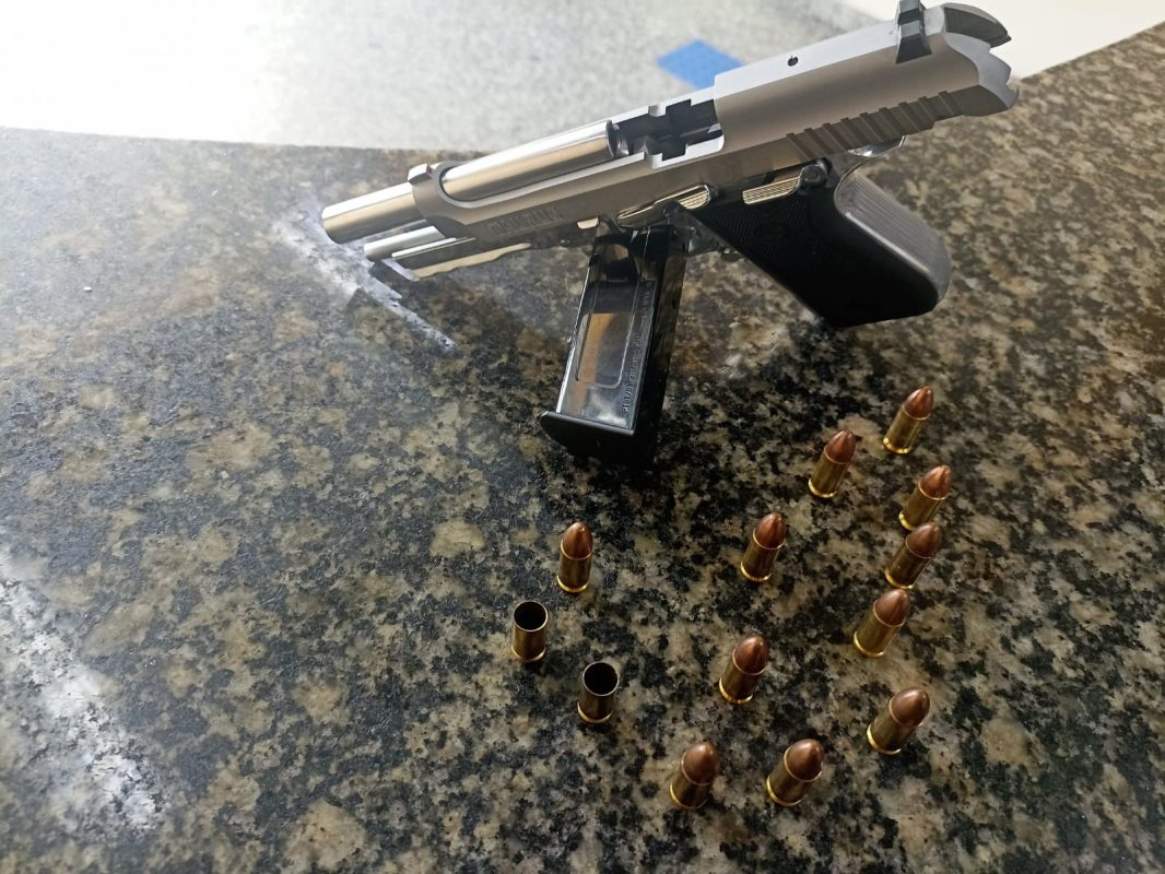 Homem é preso e pistola apreendida após disparos de arma de fogo em Cabo Frio