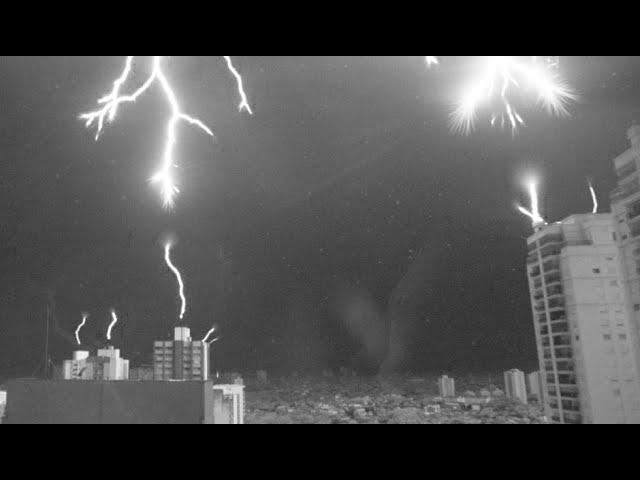 Imagem produzida por câmera ultrarrápida mostra como funcionam os para-raios