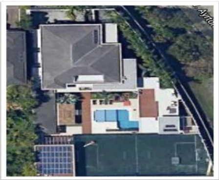 Mansão do bicheiro Bernardo Bello que foi permutada com o ex-jogador Emerson Sheik vista de cima