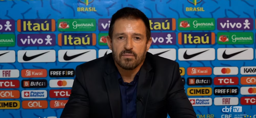 Ramon Menezes dá entrevista coletiva