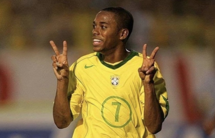 Robinho sinalizou apoio ao presidente Jair Bolsonaro (PL) nas redes sociais