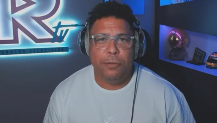 Ronaldo em live na Ronaldo TV