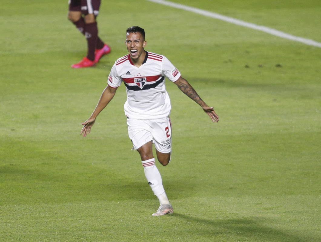 igor vinícius comemora gol do São Paulo
