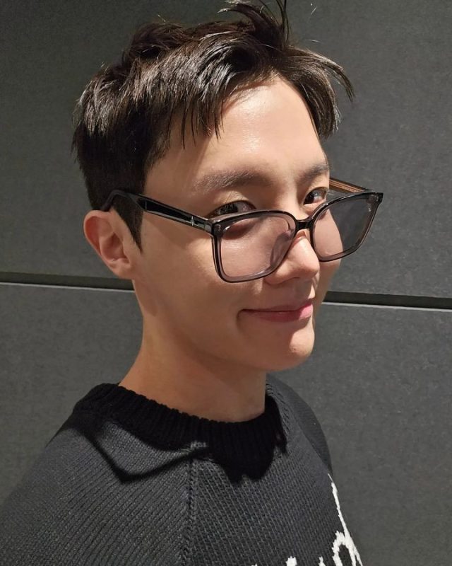J-Hope, do BTS, ingressa no serviço militar da Coreia do Sul