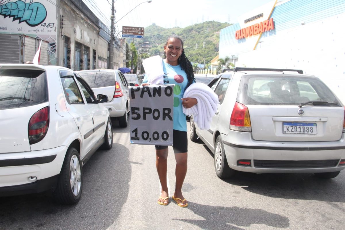 Shirley, ambulante há 10 anos e apelidada como