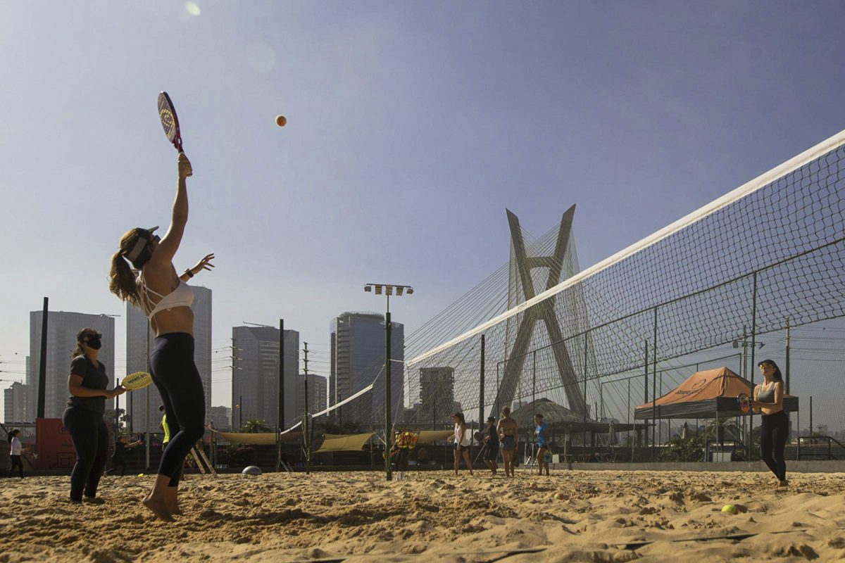 FENÔMENO - Beach tennis em SP: mais de 250 quadras na capital -