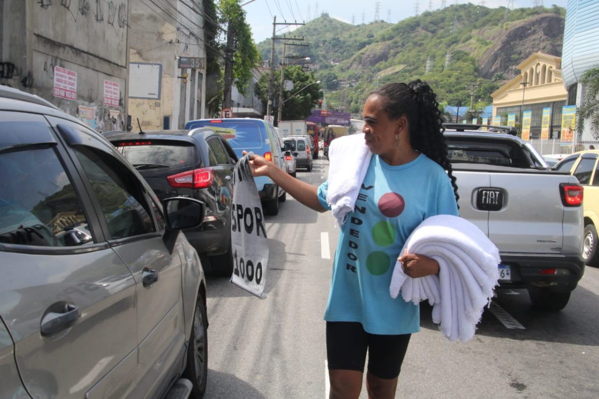 Taxa de informalidade sobe para 40%, conforme IBGE