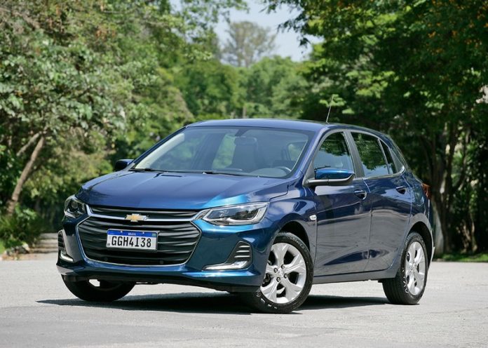 Chevrolet Onix Premier 2