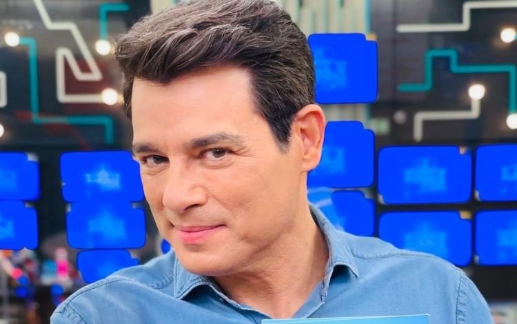 Celso Portiolli sério