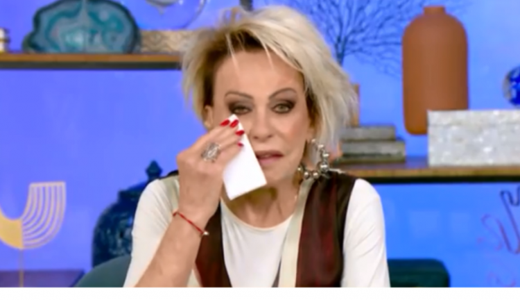 Ana Maria Braga chorando