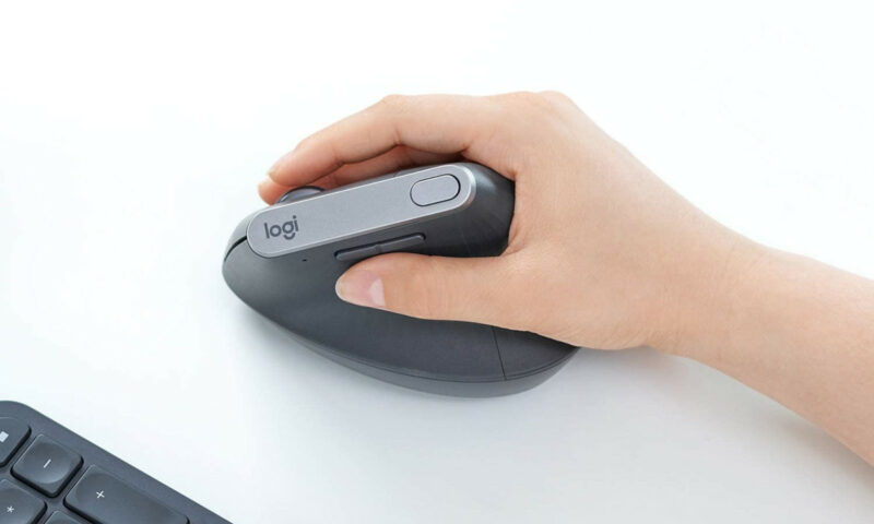 Deu tendinite? Mouse vertical ergonômico está em oferta na Amazon
