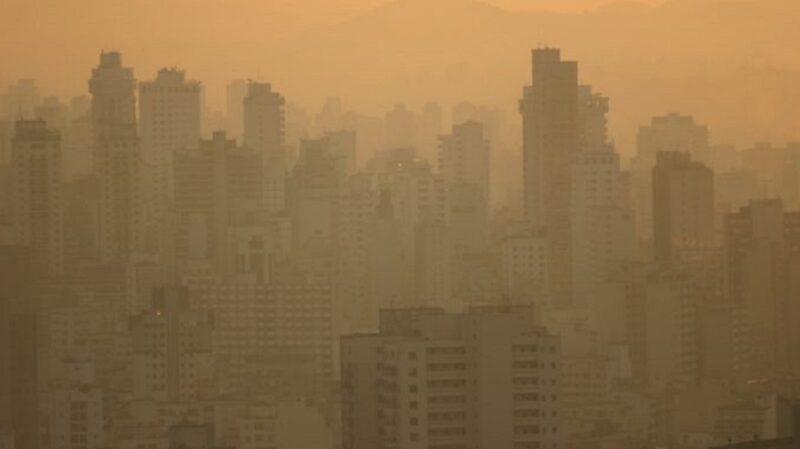 imagem de cidade com péssima qualidade do ar